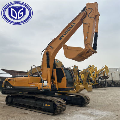 Hyundai 220LC-9S Bagger für leistungsstarke Erdbewegungen