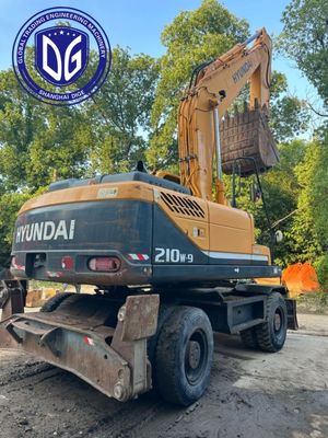 Hyundai 210 Bagger In Indien Hyundai 215-9T Gebraucht 21,5 Tonnen Hyundai Crawler Bagger