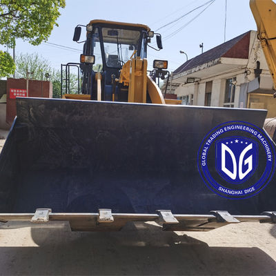 Gebrauchtes Liugong ZL50N Ladegerät, neues Modell, in gutem Zustand, zum Verkauf bereit.