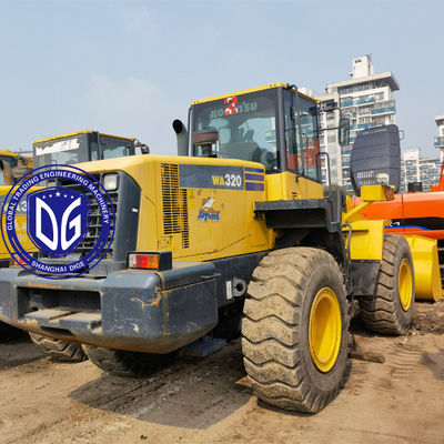 Gebrauchtes Komatsu-Lader WA320-5 Original und in gutem Zustand Einsparung von Arbeitskräften