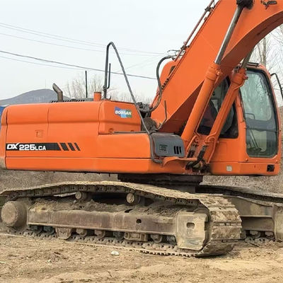 1.2 m3 Eimer-Kapazität Doosan DX225 Bagger perfekt für Ihre Bauprojekte