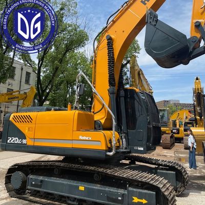 Gebrauchter Hyundai 220LC-9S Bagger mit Cummins Motor, versandfertig nach Oman
