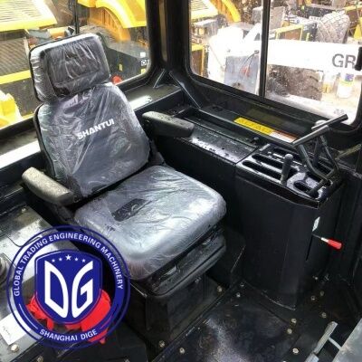 China Warmverkauf Gebraucht Shantui SD32 Bulldozer Hochleistungs Shantui 320HP Schwerlastbaumaschine auf Lager