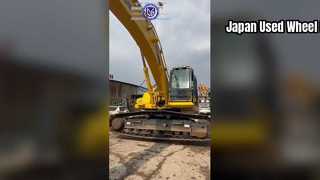 Der gebrauchte Komatsu-Bagger PC350-7 wird getestet
